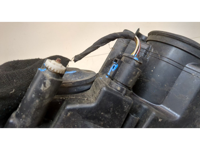 Фара передняя  Volkswagen Passat 6 2005-2010 правая 