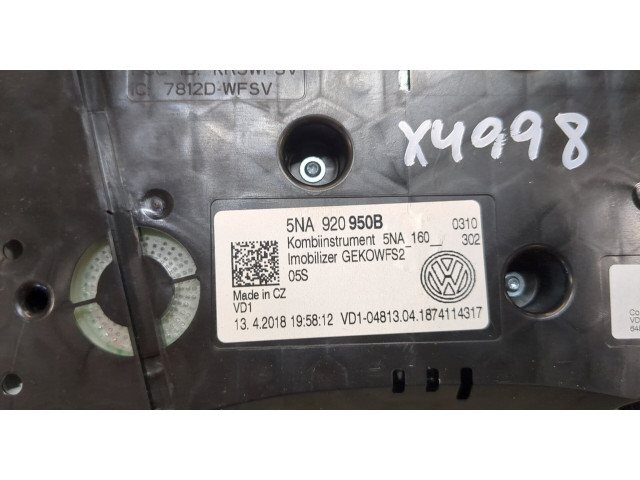 Панель приборов  Volkswagen Tiguan 2016-2020           1.4  Бензин