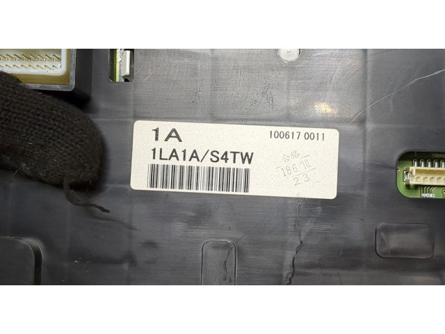 Панель приборов Infiniti QX56 2010-2013