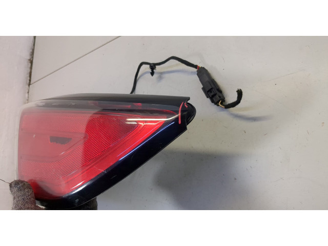 Задний фонарь          