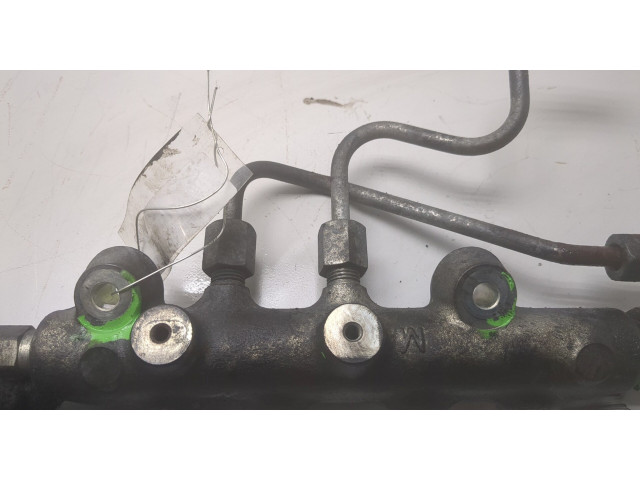 Рампа (рейка) топливная  Mazda 5 (CR) 2005-2010       