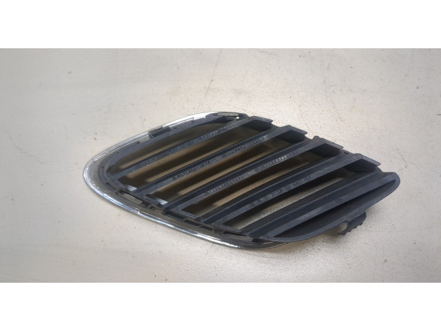 Решетка радиатора  Saab 9-3 2002-2007          