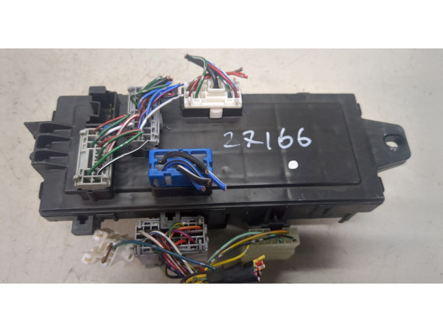 Блок предохранителей Mitsubishi Colt 1992-1996