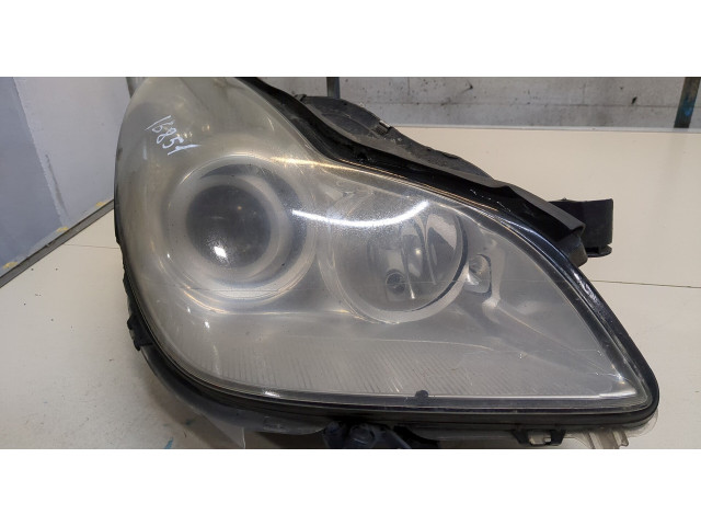 Фара передняя  Mercedes CLS C219 2004-2010 правая 