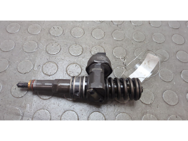 Форсунка топливная  Volkswagen Jetta 5 2004-2010         