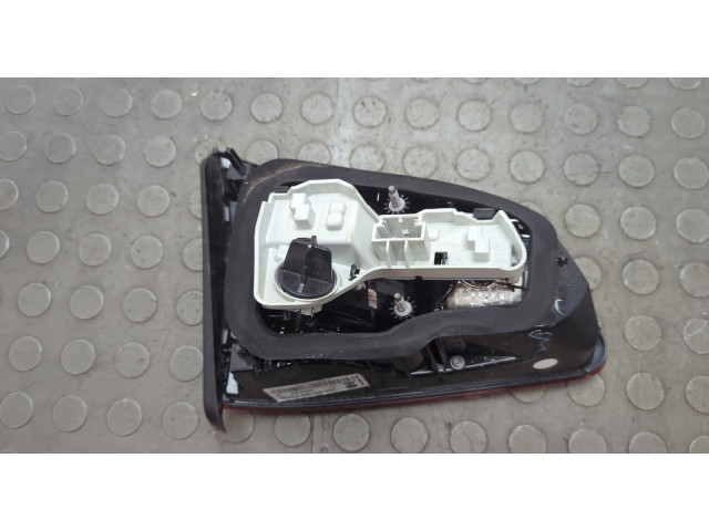 Задний фонарь