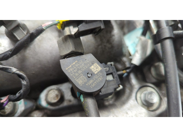 Форсунка топливная Opel Antara 2006-2015