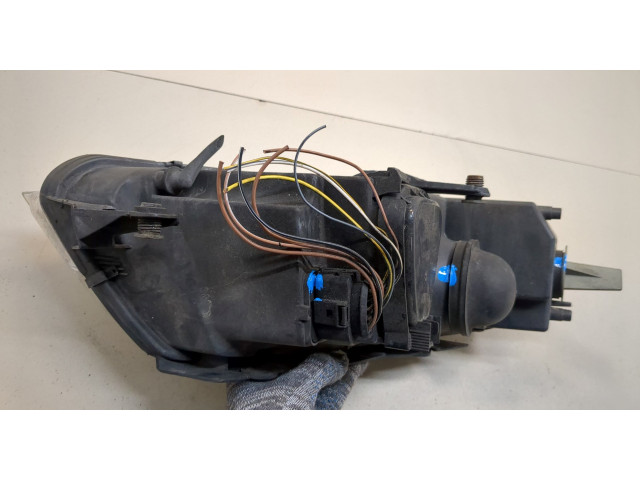 Фара передняя  Volkswagen Passat 5 2000-2005 левая 