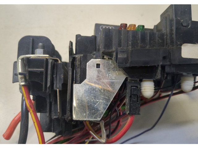 Блок предохранителей  Volkswagen Jetta 7 2018-      5Q093125B   7  1.4