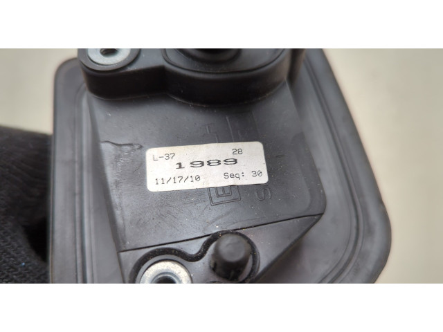 Зеркало боковое Mitsubishi Endeavor 2003-2011 левое