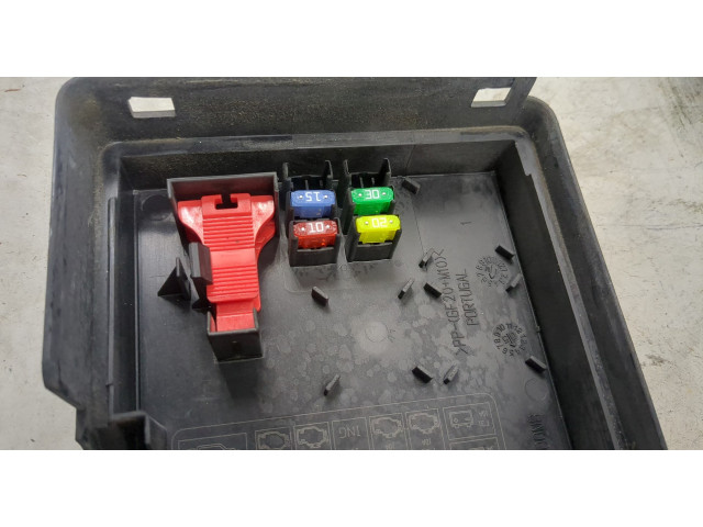 Блок предохранителей  Ford Focus 2 2005-2008         