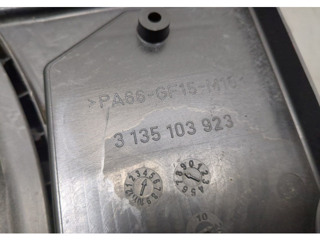 Вентилятор радиатора  Volvo C30 2006-2013           