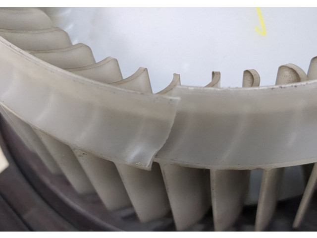 Моторчик печки  Honda Stream 2006-2014 2727005080    2727005080   