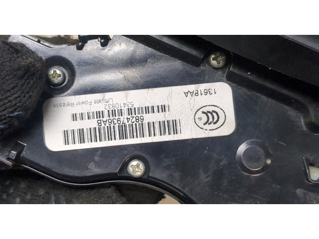 Замок багажника  Jeep Compass 2017-       