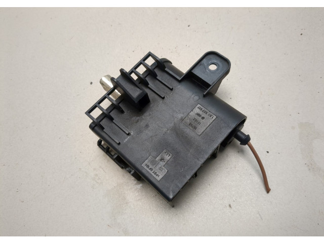 Блок предохранителей  Volkswagen Passat 7 2010-2019 Америка      1K0937517   