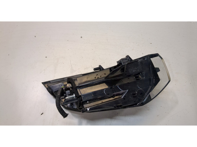 Задний фонарь          