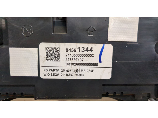 Панель приборов Chevrolet Camaro 2018- 84591344
