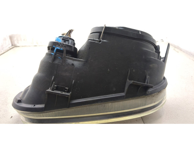 Фара передняя  Volkswagen Golf 4 1997-2005 правая 