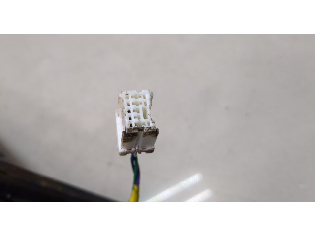 Зеркало боковое Nissan X-Trail (T30) 2001-2007 правое