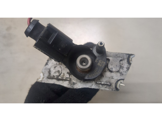 Форсунка топливная  Audi A6 (C6) 2005-2011    044511023     