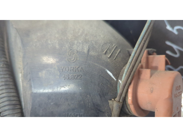 Задний фонарь 15044523