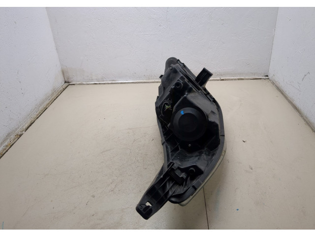 Фара передняя Ford Fiesta 2008-2013 левая