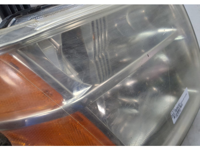 Фара передняя Nissan Pathfinder 2004-2014 правая