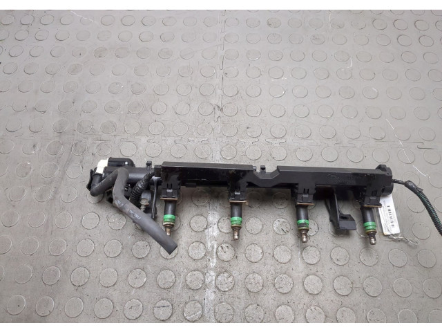 Форсунка топливная Volvo C30 2006-2013 30735755, 31375668