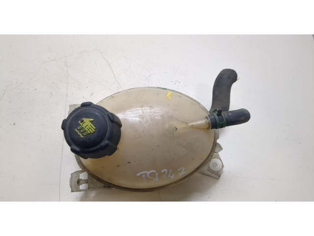 Бачок расширительный Dacia Logan 2012-2016