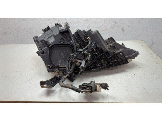 Фара передняя Lexus IS 2005-2016 левая