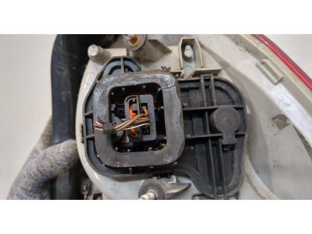 Задний фонарь