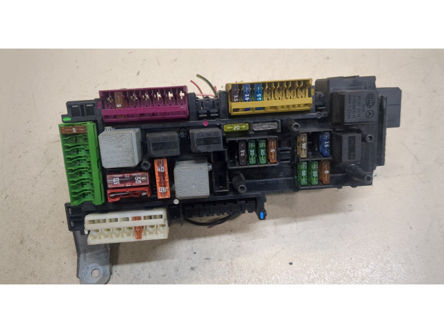 Блок предохранителей  Mercedes C W204 2007-2013         