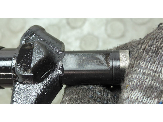 Форсунка топливная Nissan Pathfinder 2004-2014