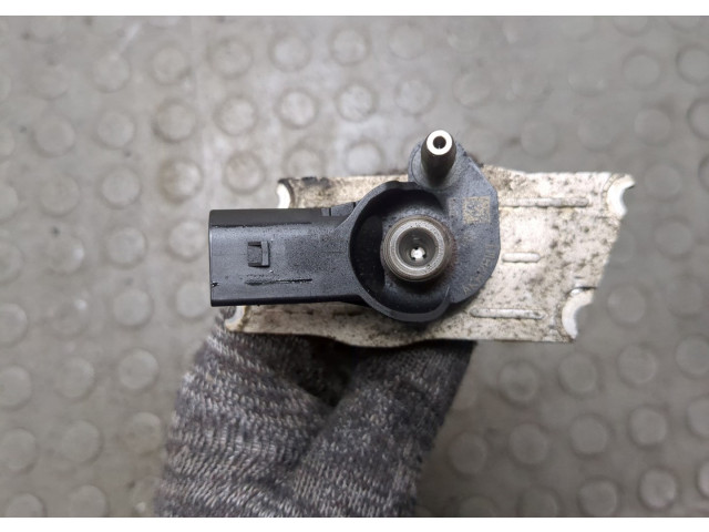 Форсунка топливная Volkswagen Passat CC 2008-2012 0445116030