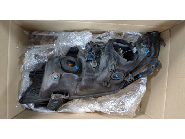 Фара передняя  Honda Accord 7 2003-2007 правая 