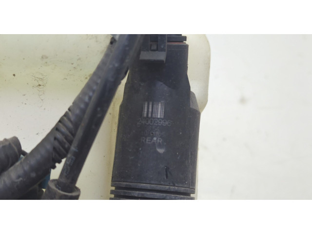 Бачок омывателя  Cadillac SRX 2003-2009 88958248   