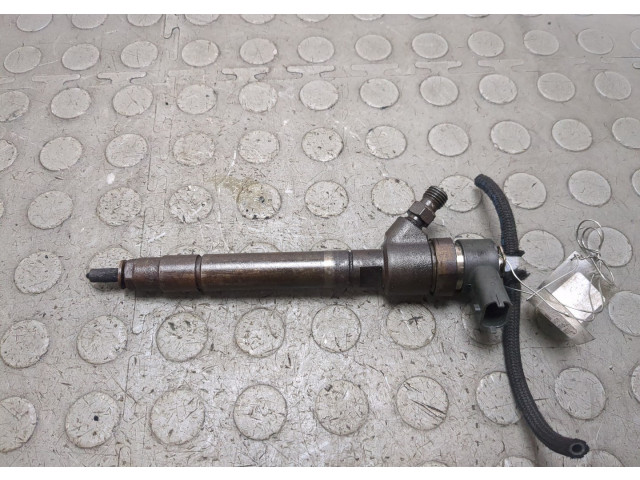 Форсунка топливная Volvo XC70 2000-2007 8603595