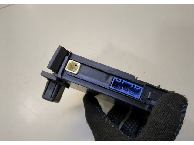 Блок комфорта Mazda CX-9 2016- TK52675Y0C