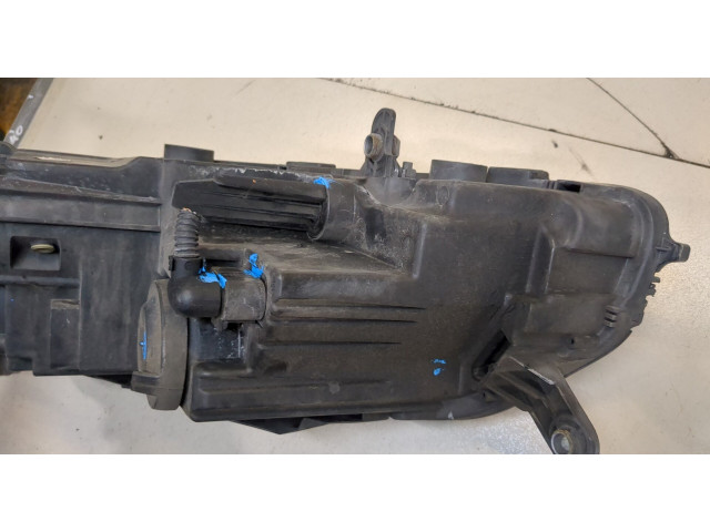 Фара передняя  Volkswagen Passat 7 2010-2015 Европа правая 