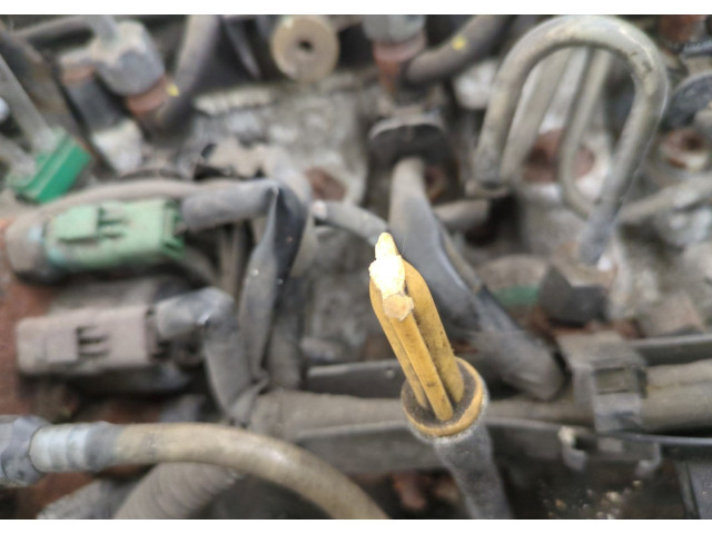 Форсунка топливная  Renault Clio 1998-2008         