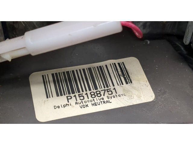 Руль  Cadillac Escalade 2 2001-2006           21997721