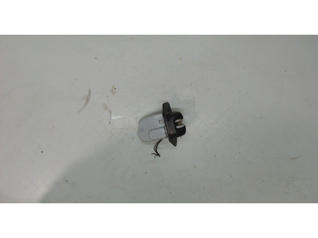 Замок багажника Mitsubishi Pajero / Montero 2000-2006