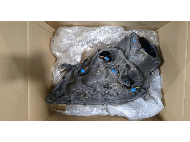 Фара передняя Mercedes ML W164 2005-2011 правая