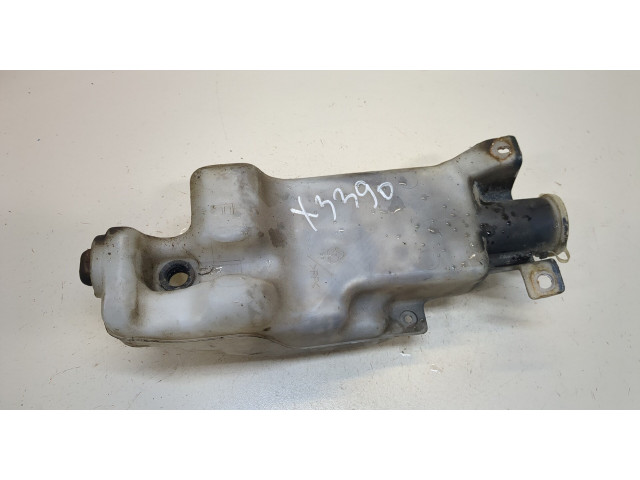 Бачок омывателя  Mazda Bongo Friendee 1995-2005      2.5