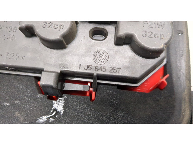Задний фонарь 1J5945096AB Volkswagen Bora