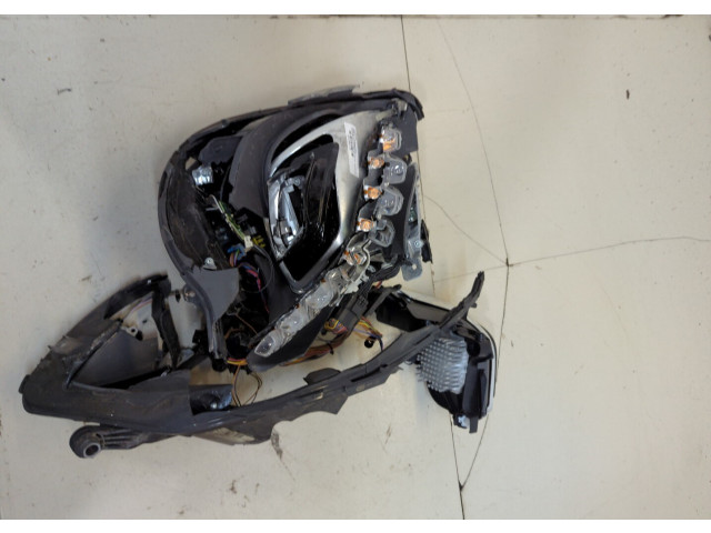 Фара передняя  Mercedes E W212 2013-2016 правая 