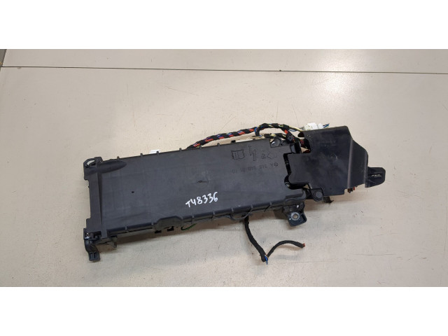 Блок предохранителей  Mercedes A W176 2012-2018      A2466840337   