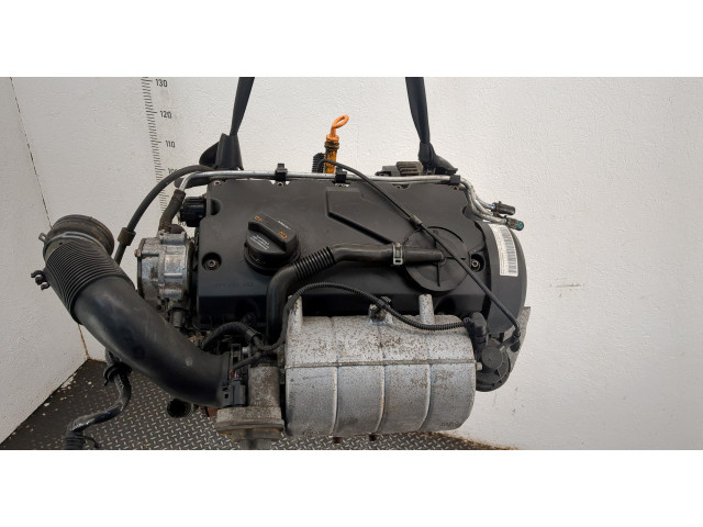 Форсунка топливная  Volkswagen Caddy 2004-2015    038130073BR     