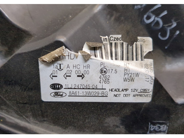 Фара передняя  Ford Fiesta 2008-2013 правая 