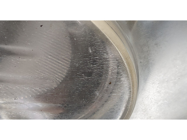 Фара передняя  Toyota Urban Cruiser правая 